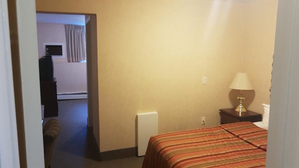 Queens Arms Inn Charlottetown Bagian luar foto