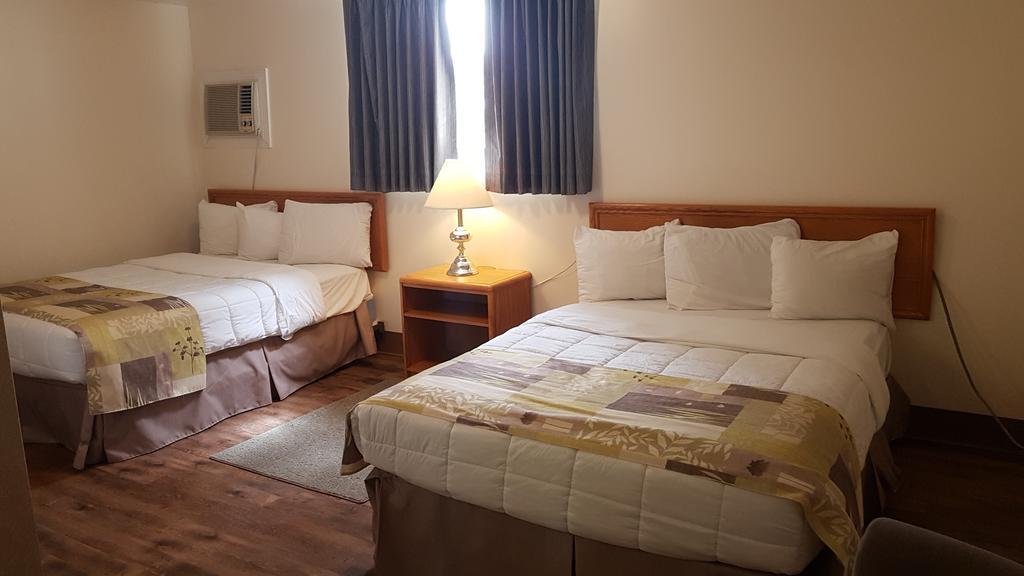 Queens Arms Inn Charlottetown Bagian luar foto