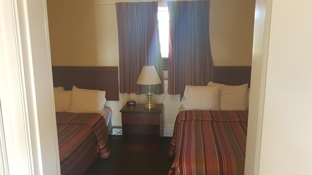 Queens Arms Inn Charlottetown Bagian luar foto