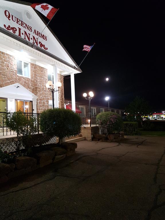 Queens Arms Inn Charlottetown Bagian luar foto