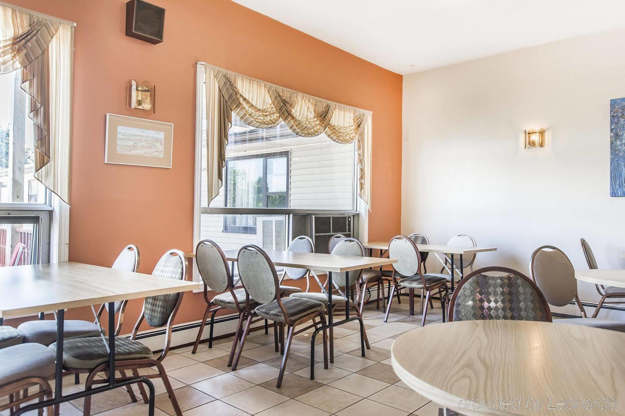 Queens Arms Inn Charlottetown Bagian luar foto