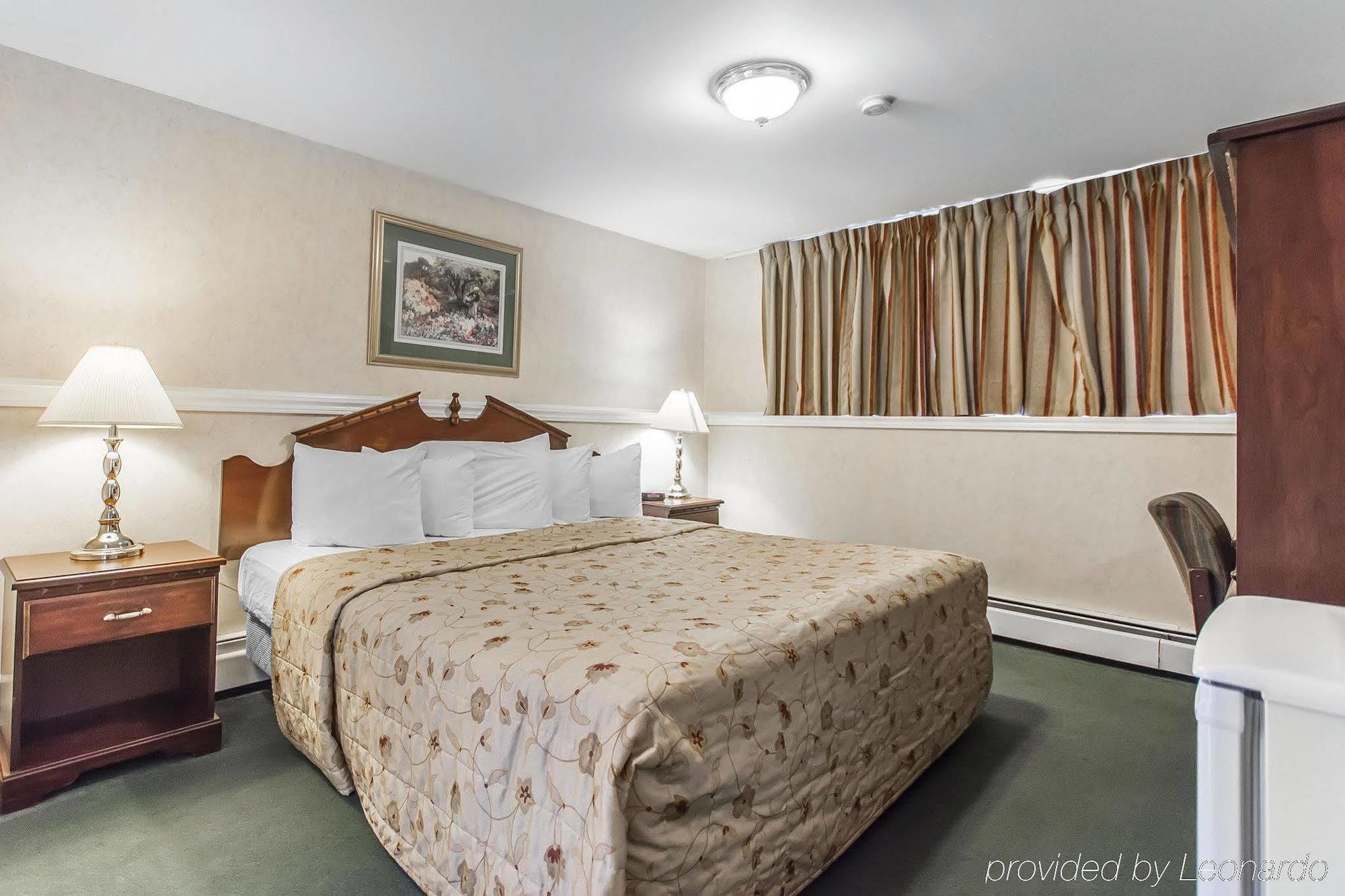 Queens Arms Inn Charlottetown Bagian luar foto