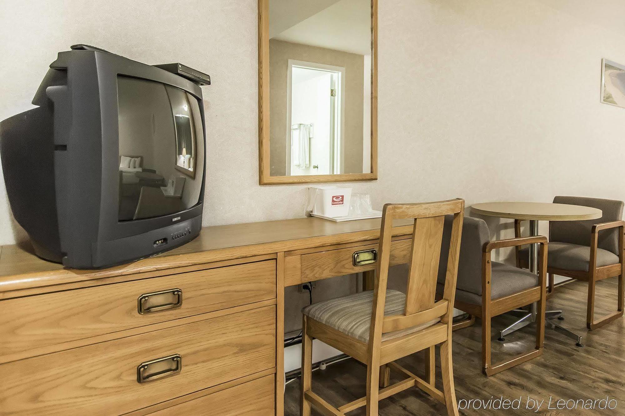 Queens Arms Inn Charlottetown Bagian luar foto