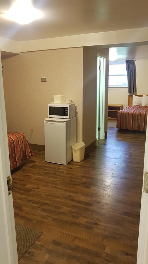 Queens Arms Inn Charlottetown Bagian luar foto